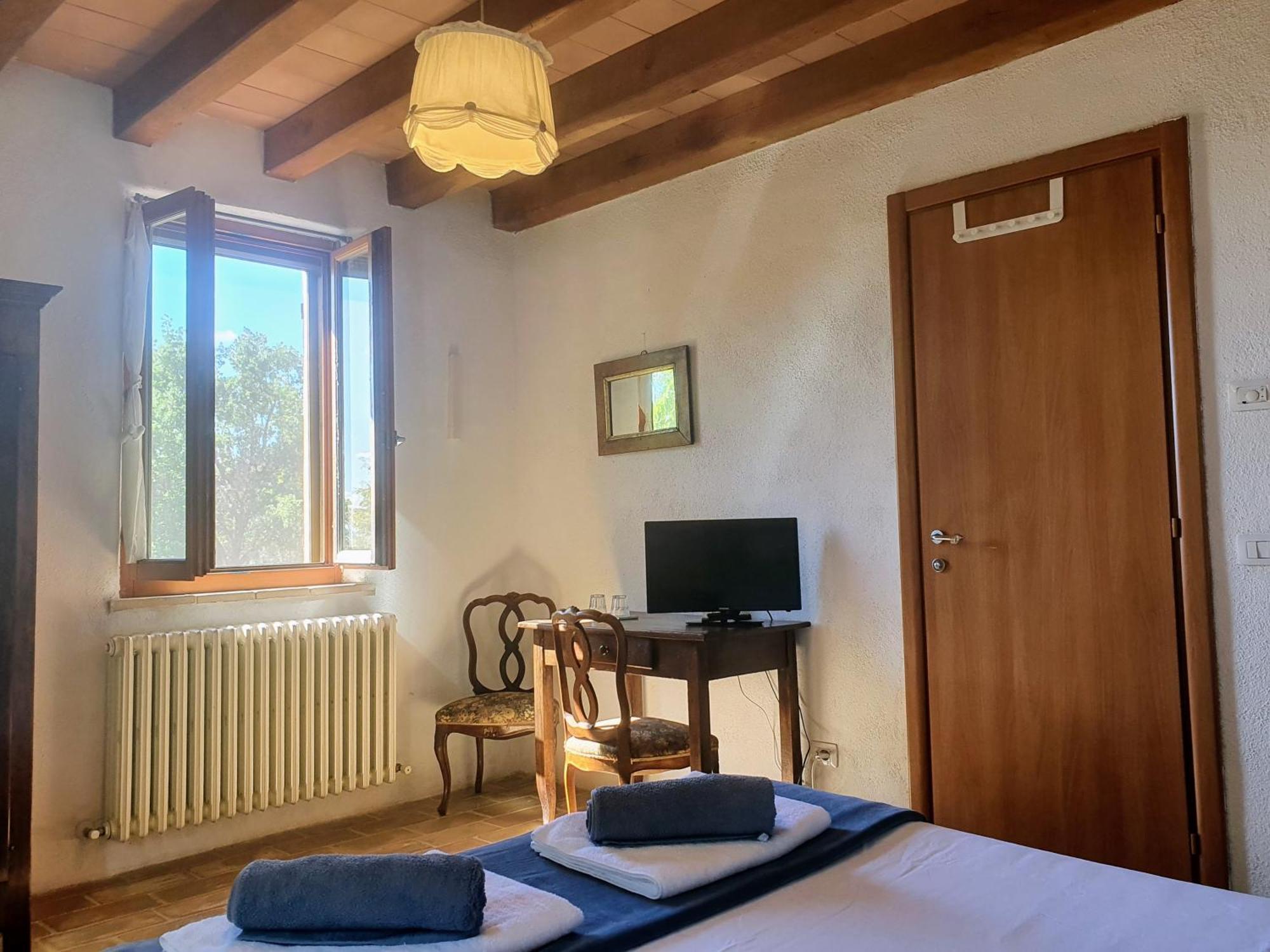 Le Ginestre Guesthouse Ασίζη Δωμάτιο φωτογραφία